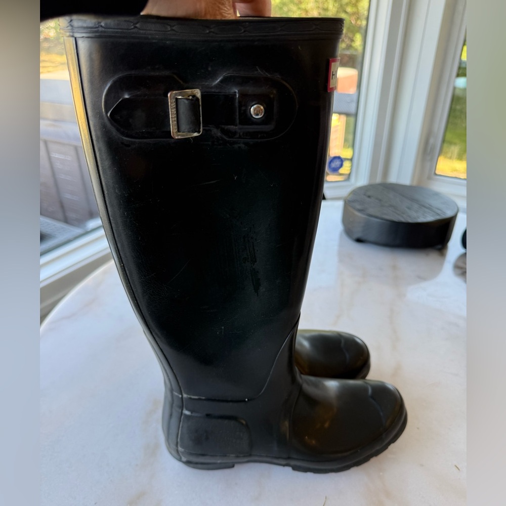 Hunter Classic Black Waterproof Boots - Picture 2 of 5